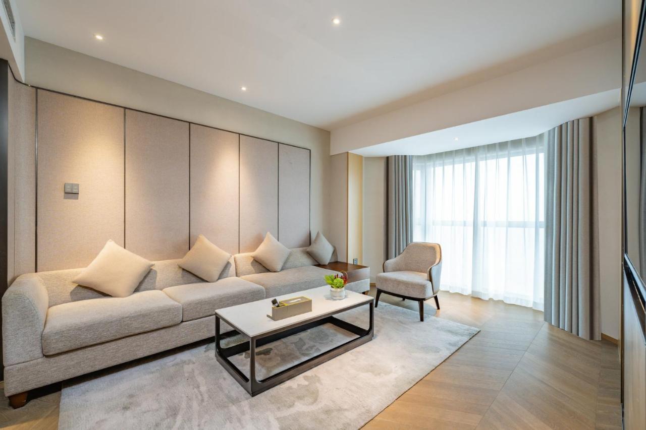 Holiday Inn Shanghai Huaxia By Ihg - Overlooking City Scenery At Sky View Restaurant エクステリア 写真