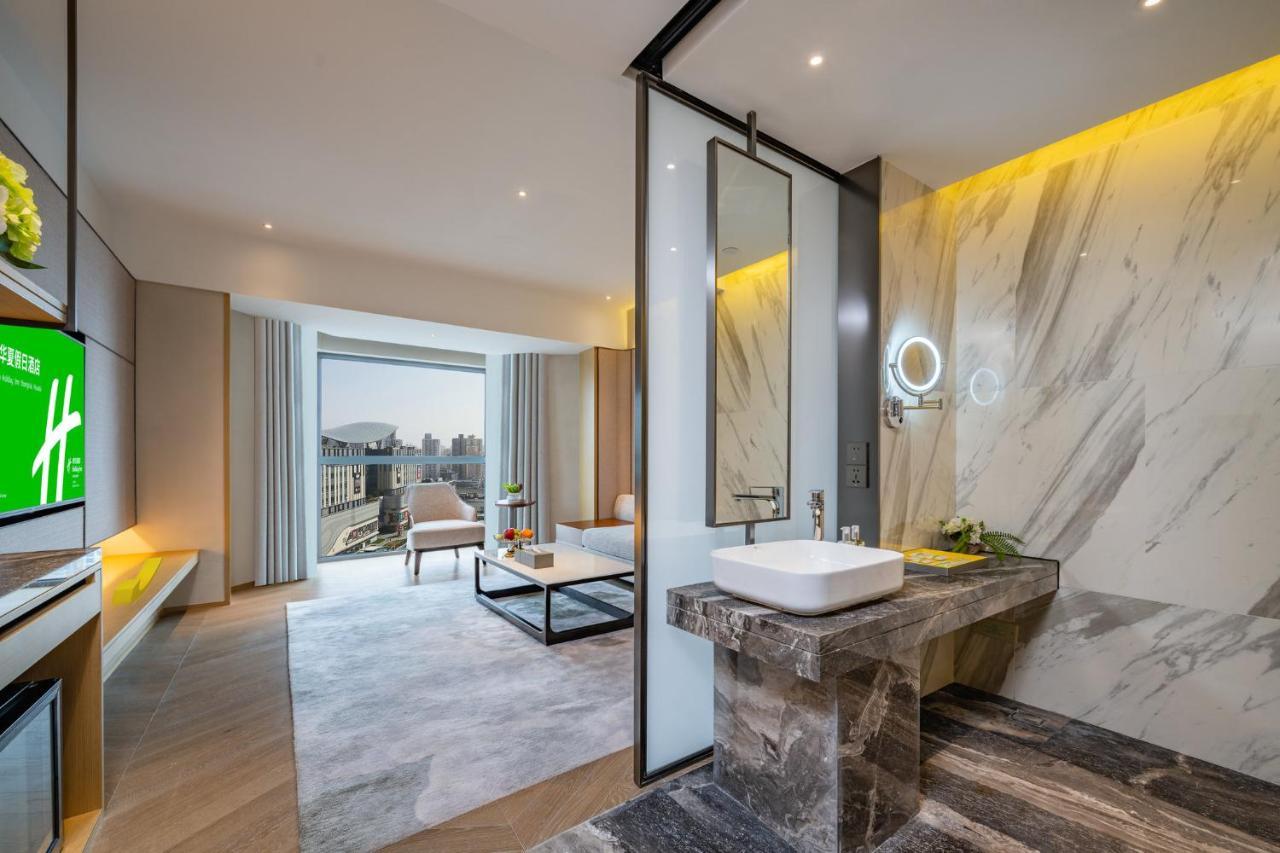 Holiday Inn Shanghai Huaxia By Ihg - Overlooking City Scenery At Sky View Restaurant エクステリア 写真